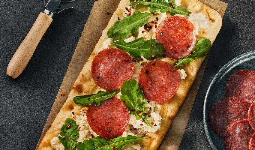 Flat Bread con Salami Genoa Don Pedro